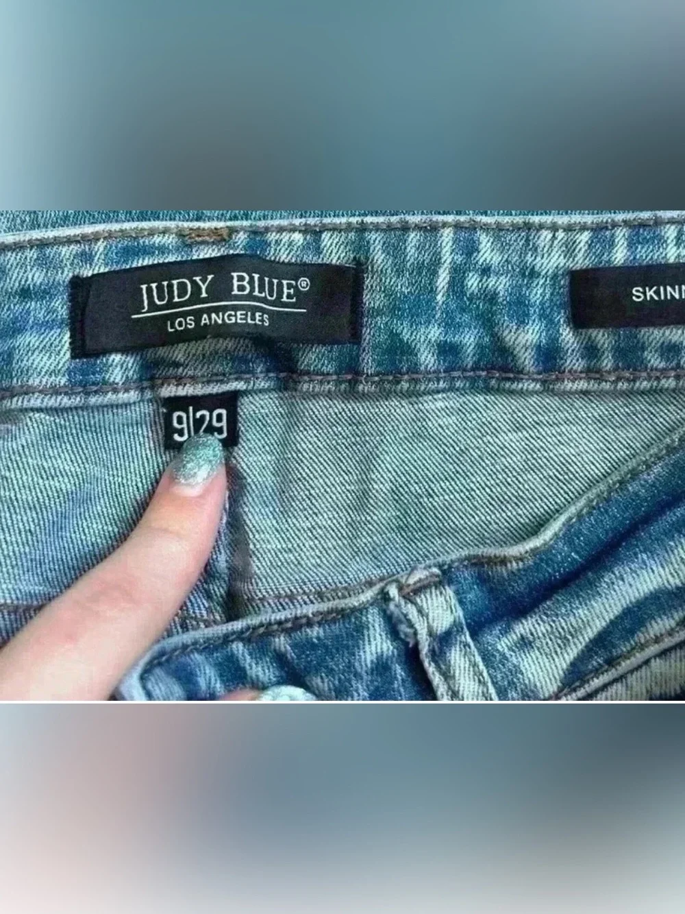 Judy Blue Mid Rise Acid Wash Jeans stretch denim. SZ. 9/29